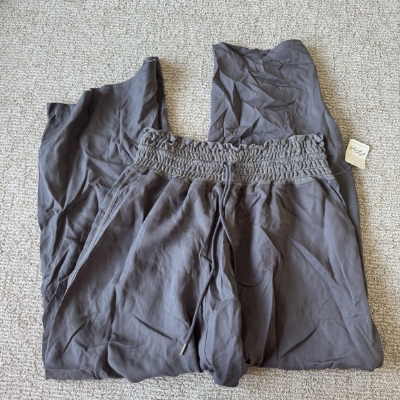 NWT FP Movement Free People Wide Leg Twill Drawstring Pants medium - Picture 3 of 5